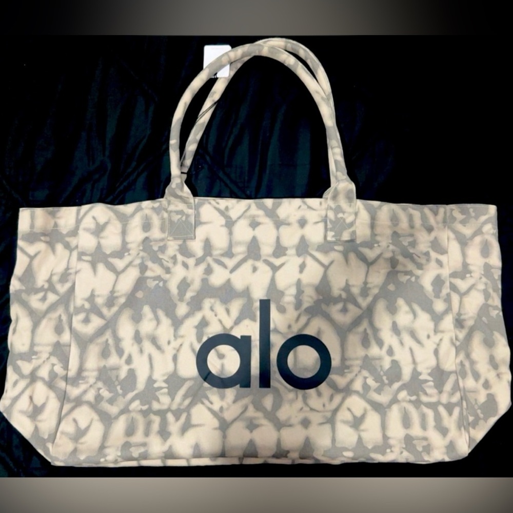 Alo Tye Die Tote Bag